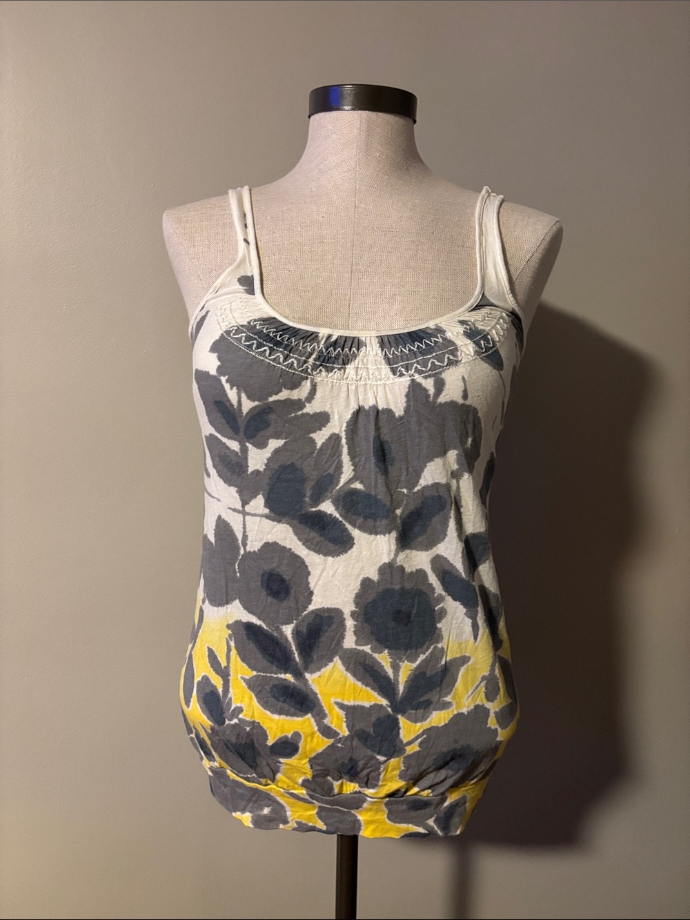 American Eagle Outfitters Floral Scoop Tank Top - White, Gray & Yellow